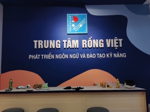 Quảng Cáo Bình Dương | Làm Bảng Quảng  Cáo Ở Bình Dương | bảng hiệu trung tâm ngoại ngữ rồng việt